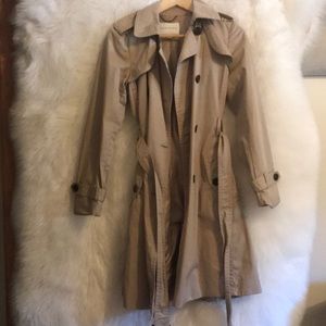 Banana Republic tan trench coat